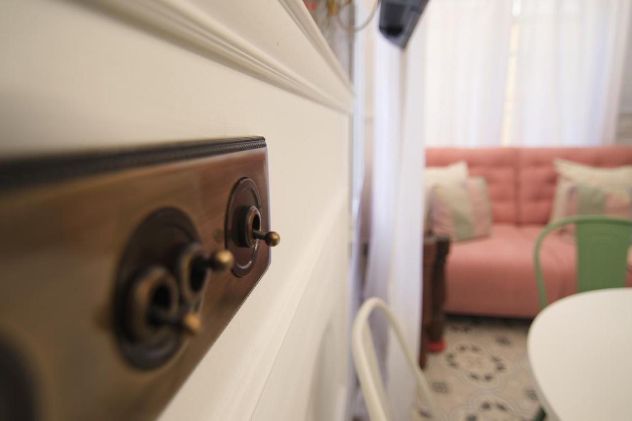 Mara'S Apartments Torremolinos La Mar - Beachfront Tiny House - Bajondillo Exterior foto