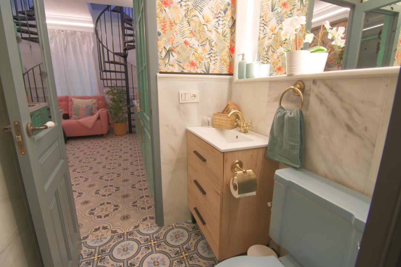 Mara'S Apartments Torremolinos La Mar - Beachfront Tiny House - Bajondillo Exterior foto