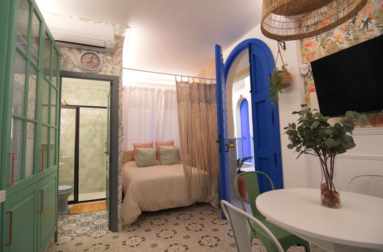 Mara'S Apartments Torremolinos La Mar - Beachfront Tiny House - Bajondillo Exterior foto