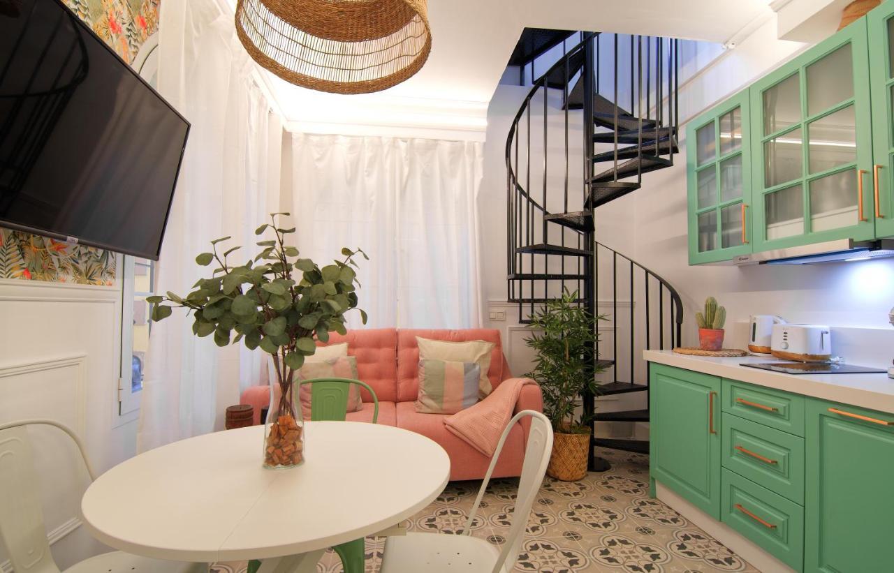 Mara'S Apartments Torremolinos La Mar - Beachfront Tiny House - Bajondillo Exterior foto